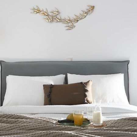 Pnoi Luxury Suites Karterados  Zewnętrze zdjęcie